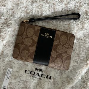 Coach Corner Wallet/Wristlet in Signature Canvas NWT